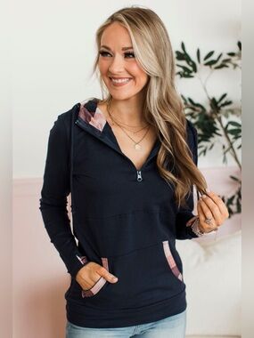 Quarter zip hoodie Pulse boutique 2xl